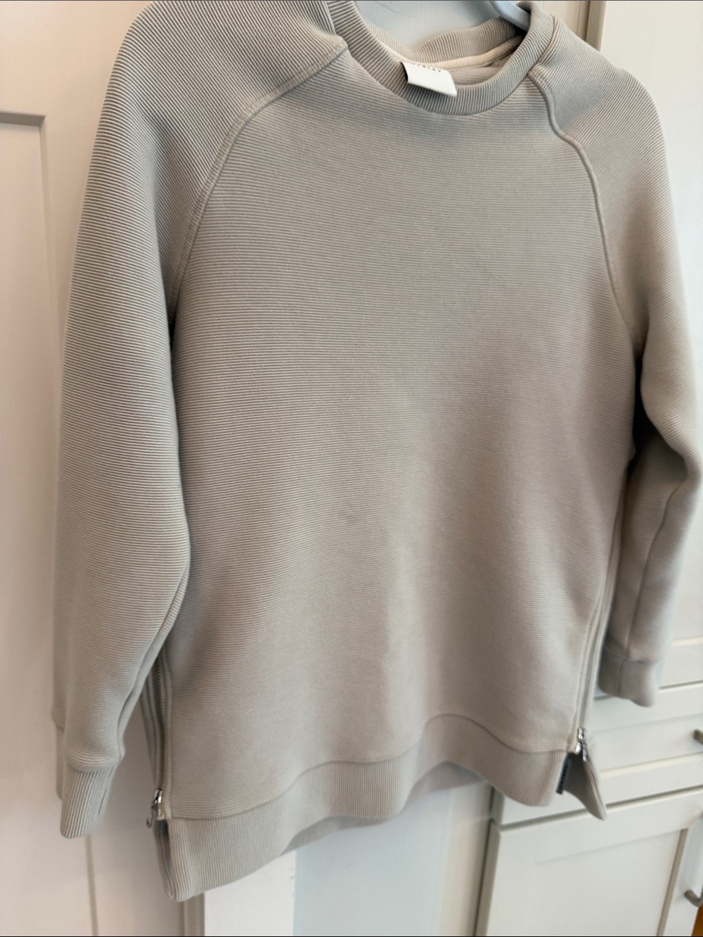 Varley Light Gray Crewneck Sweatshirt - Picture 11 of 11